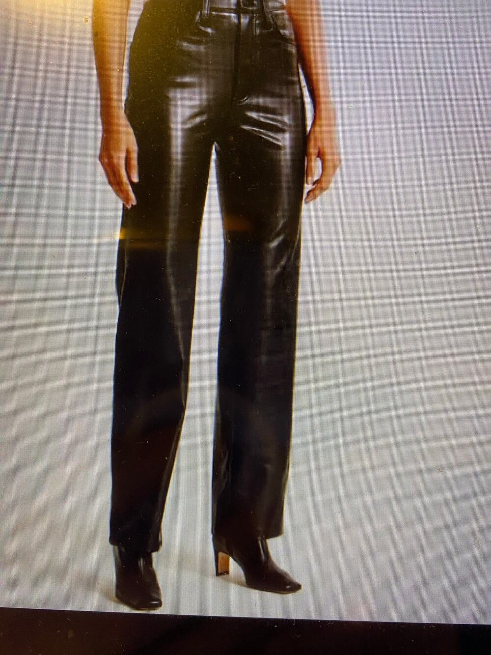 Abercrombie 90s Relaxed Jean High Rise Vegan Leather Pants 12